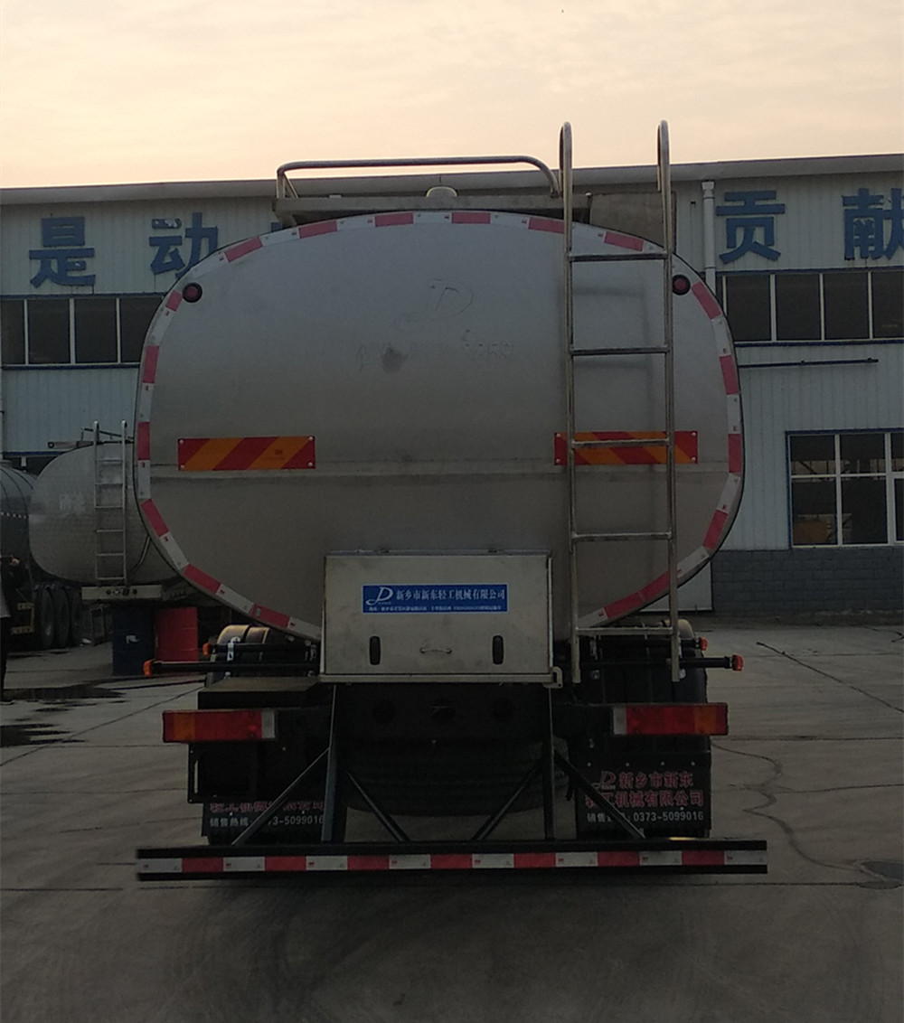 天润新东牌YXD5252GNY鲜奶运输车图片