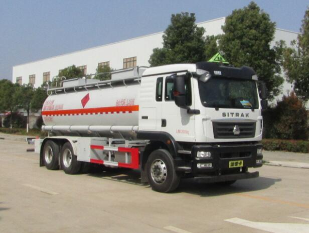 中汽力威牌HLW5266GRYZ6易燃液体罐式运输车